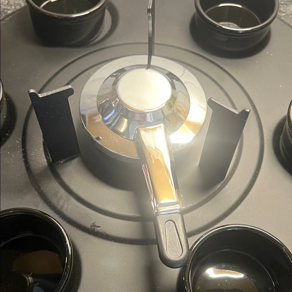 Farberware Stainless Steel Fondue Set with Black Bowls for 6. Exc condition